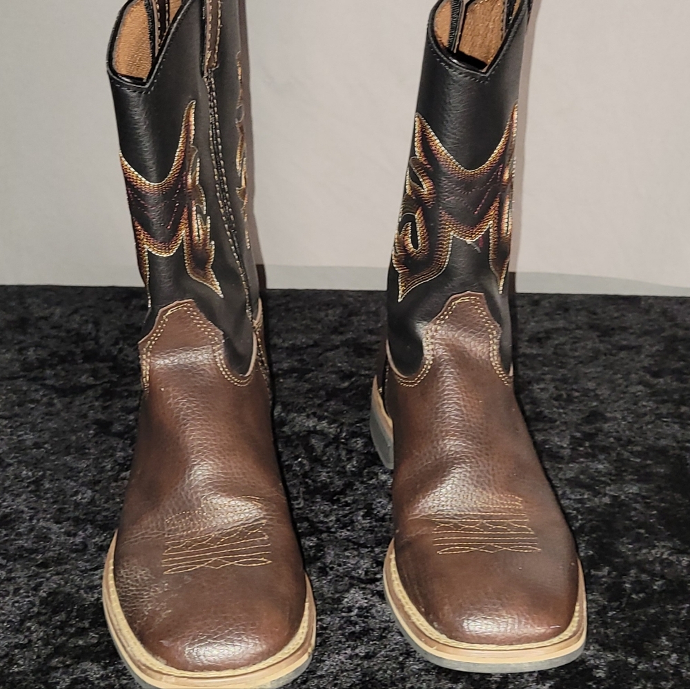 Magellan Boots